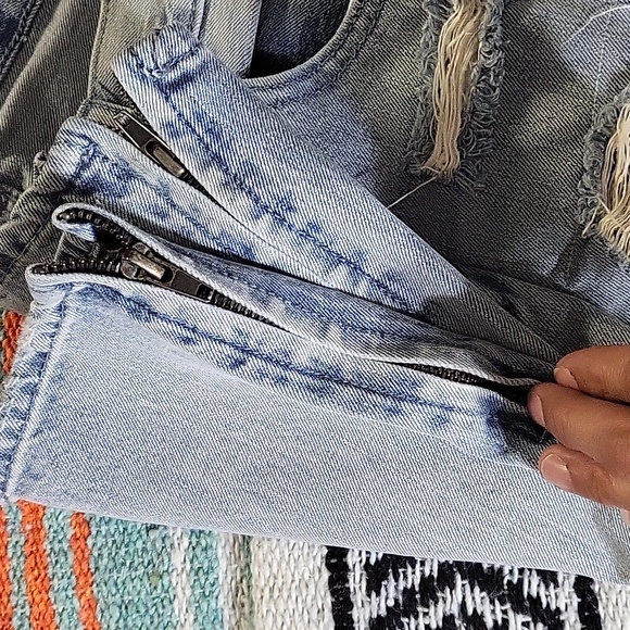 Awesome stylish PacSun jeans - Picture 3 of 9